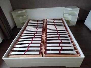 2 persoons bed 160 x 220 cm