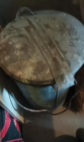 zinken vuilnisbak Rotterdam