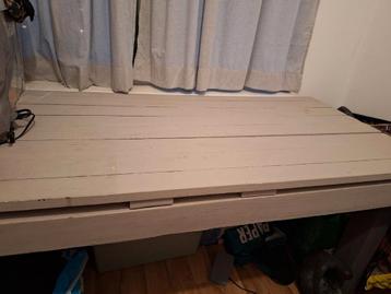 Pallettafel 170x75x hoogte 77 cm.