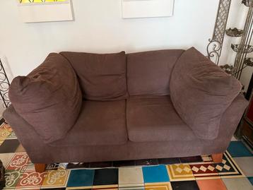 Gratis. Mooi ribfluweel bankje. Zeer mooi