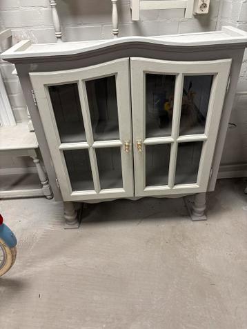 Bovenste gedeelte buffetkast