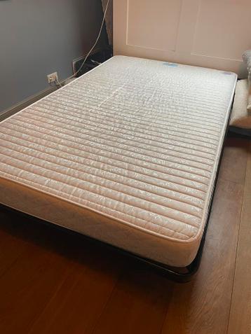 Twifelaar bed met matras