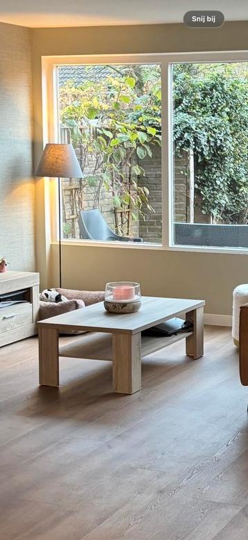 Gratis ophalen - Eikenhouten salontafel in goede staat