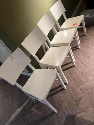 4x Stoelen gratis op te halen