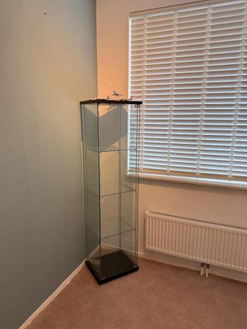 IKEA vitrinekast gratis af te halen dit weekend!