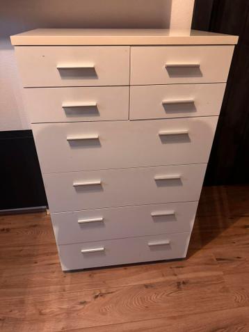 Witte ladenkast gratis