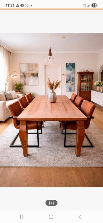 Massief houten eettafel - Gratis ophalen!