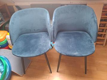 Blauwe velours stoelen gratis