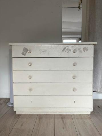 white wood drawers