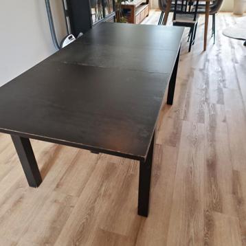 Gratis eettafel plus 2 stoelen