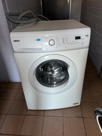 2 wasmachines (Bosch en Zanussi) onbekend of ze nog werken
