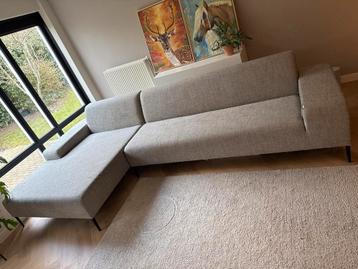 Gratis gebruikte hoekbank met lounge gedeelte