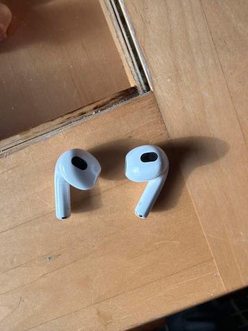 AirPods 3 (Oortjes + Doosje)