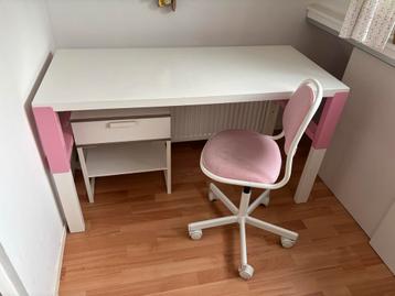 Ikea Kinderbureau + Stoel - Verstelbaar & Gratis!