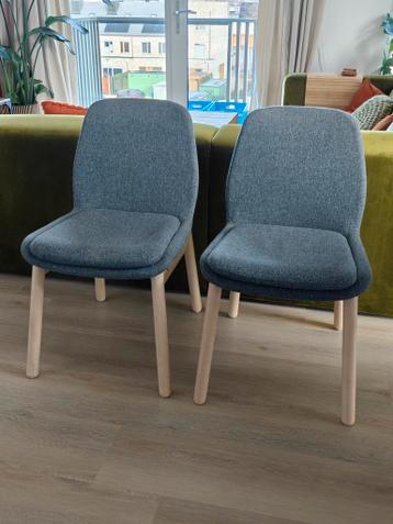 GRATIS AFHALEN: Twee grijze Vedbo IKEA stoelen