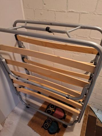Gratis Opklapbed / Logeerbed - Eenpersoons