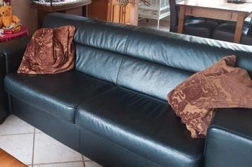 (GRATIS MOET WEG)2 zits en 3 zits leren bank montel meubelen