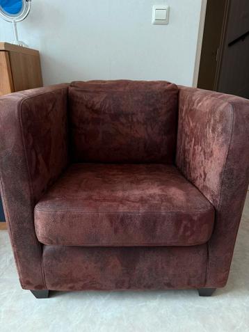 Bruine suède stoel