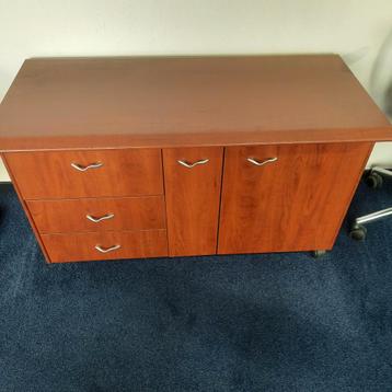 KANTOOR MEUBEL