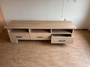 Tv meubel/ dressoir GRATIS