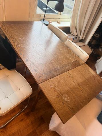 Uitschuifbare tafel van hout. Gratis ophalen