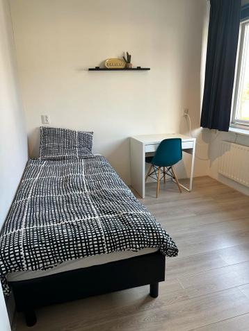 eenpersoonsbed met matras