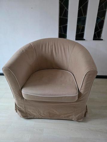 Gebruikte fauteuil met kleine vlek