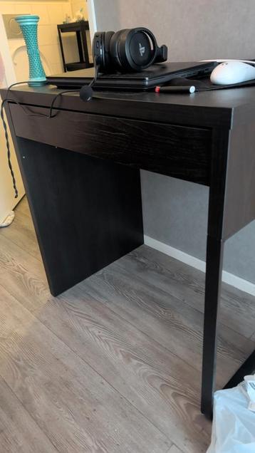 Micke Bureau - Stijlvol en Functioneel