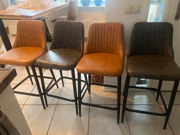 STEVIGE BARKRUKKEN ! Bekleding beschadigd zie foto’s