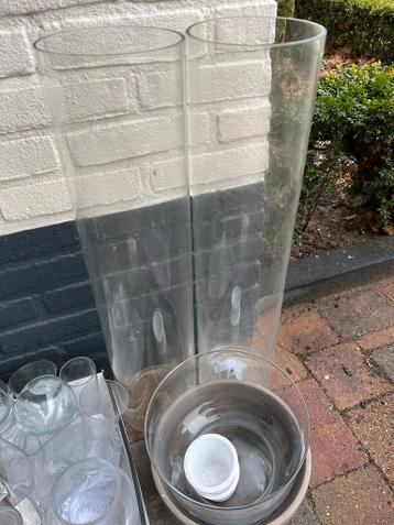 2 Hoge glazen vazen gratis