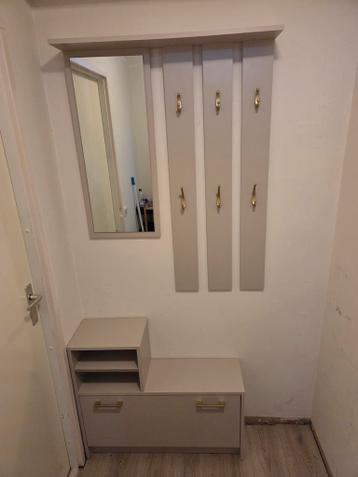 Halmeubel met spiegel, kapstok en schoenenkast - Crème