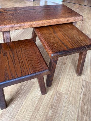 3 kleine bijzettafeltjes GRATIS