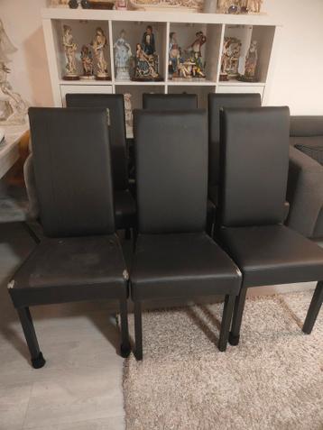 Titel: 6 stoelen – gratis