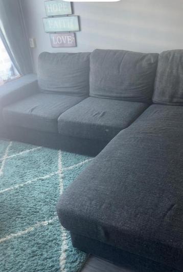 Gratis Grijze hoekbank - snel ophalen voor 15-02-2026
