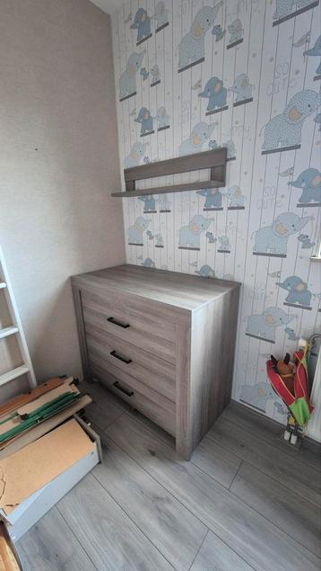 Gratis kommode en kast - zelf demonteren!