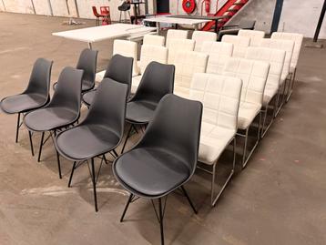 Partij bureaus, stoelen, tafels