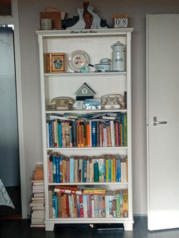 Gratis boekenkast (wit)