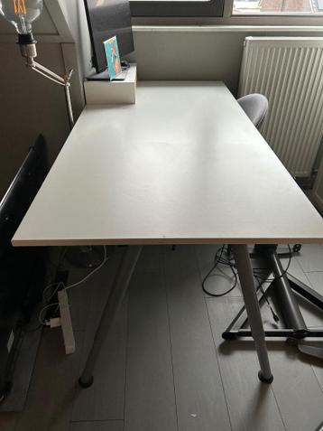 Gratis bureau met verstelbare poten 160x80