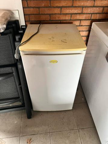 Oude koelkast - Graag zsm weg