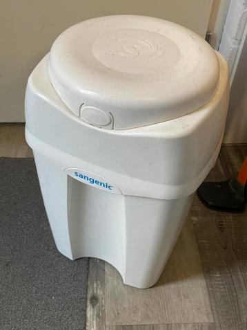 Gratis. Sangenic. Luier en stoma dispencer