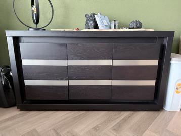 Gratis ophalen: Zwarte bruine eiken Dressoir!!