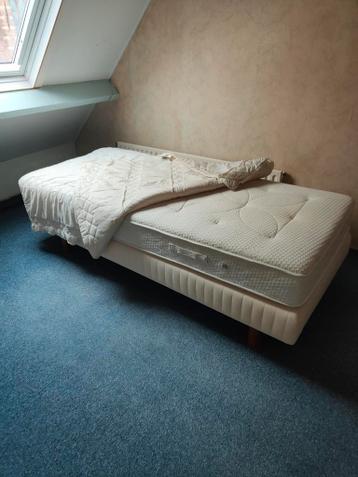 Eenpersoonsbed met Pullman matras - Zo goed als nieuw
