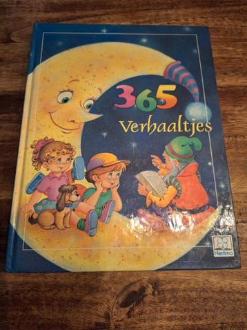 Boek met 365 verhaaltjes.
