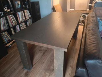 Mooie houten eettafel