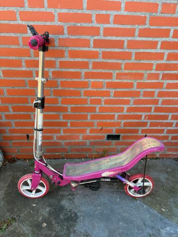 Step en space scooter. Gratis