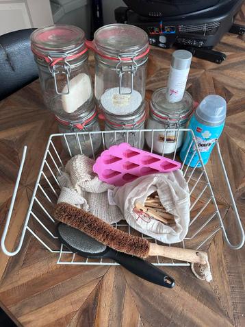 Assortiment huishoudelijke artikelen