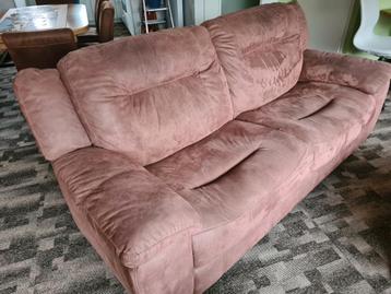 tweepersoonsbanken  moeten weg   2 en 2 1/2  zits