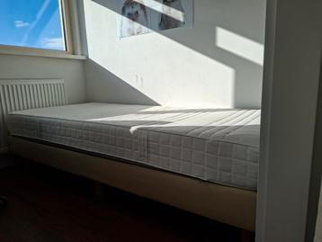 1 persoons boxspring met matras - gratis af te halen