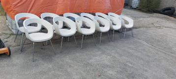 Gratis af te halen 12 polyester stoelen