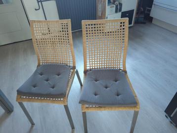 4 Ikea Rotan Stoelen met Kussens  gratis ophalen - Laar West